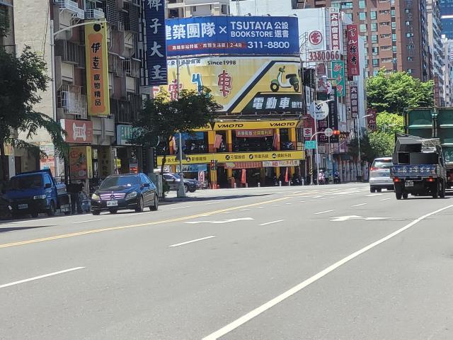 高雄前鎮透天-1