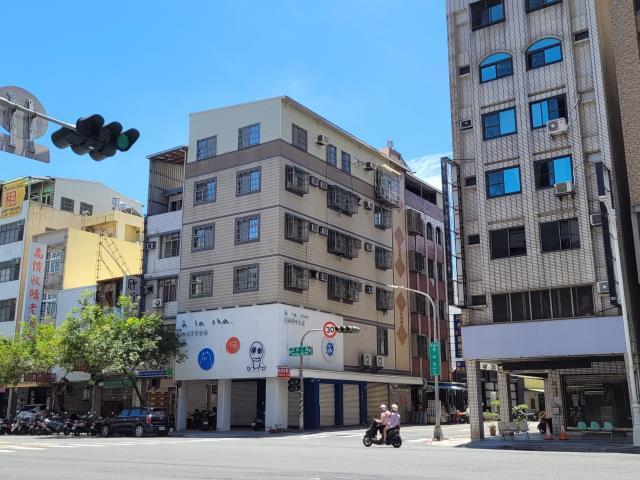 高雄前鎮透天-2