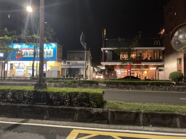 高雄左營店面-0