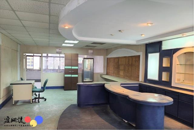 高雄新興區大樓-0