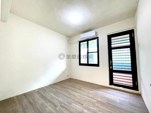 高雄新興區公寓-2