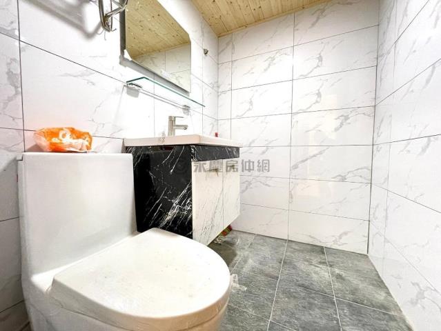 高雄新興區公寓-4