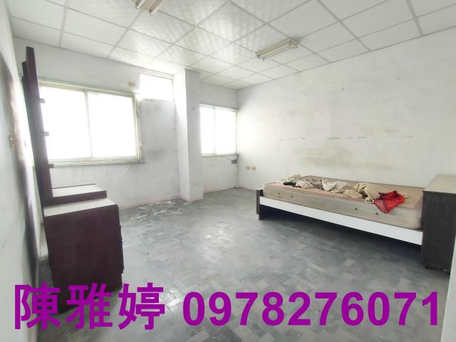 高雄新興區透天-10