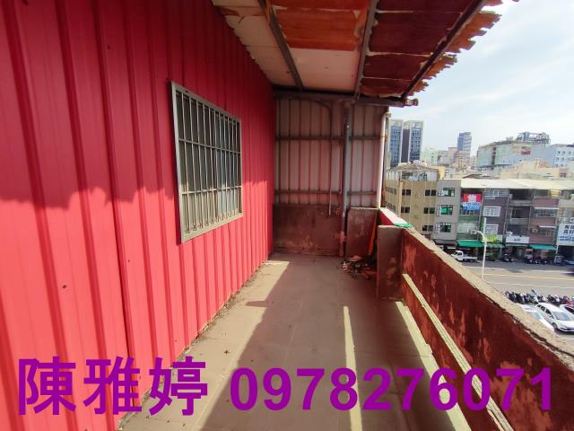 高雄新興區透天-14