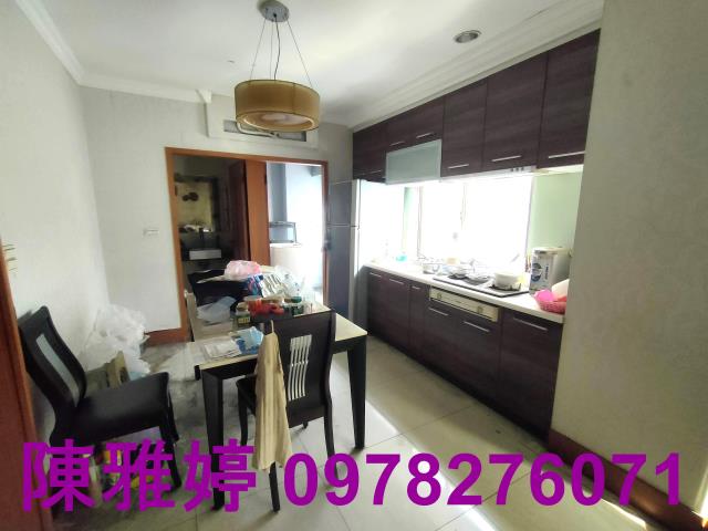 高雄新興區透天-4