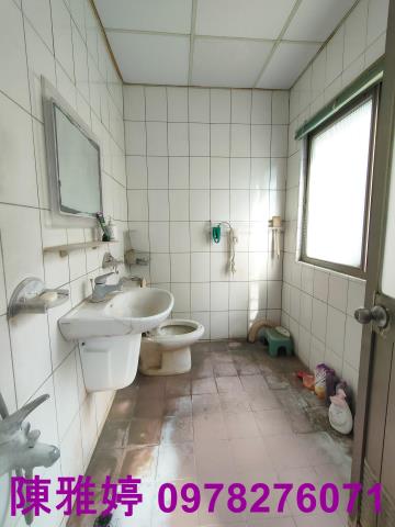 高雄新興區透天-6