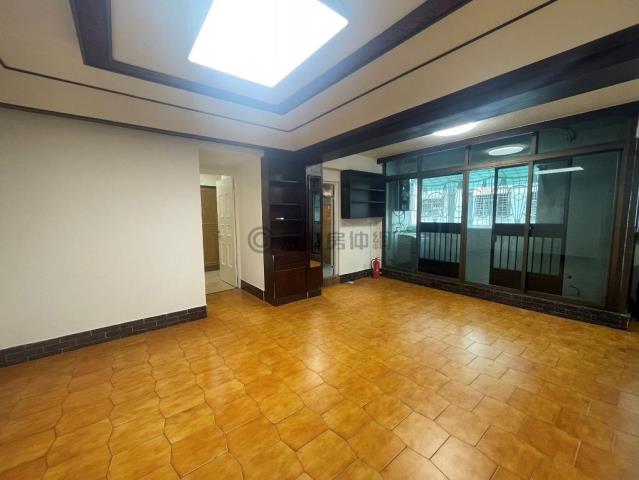 高雄鹽埕公寓-1