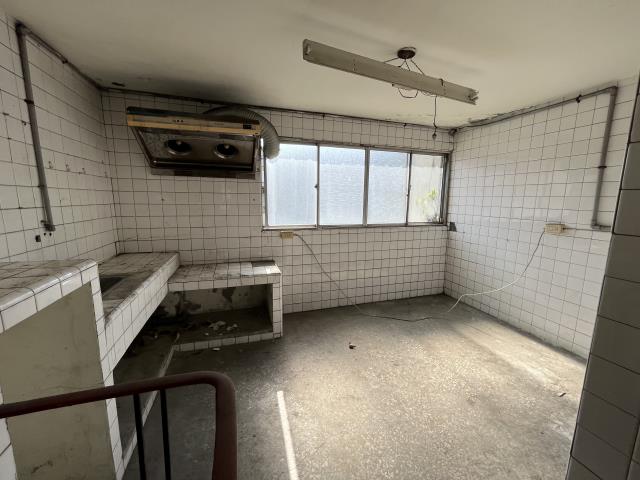 高雄苓雅透天-3