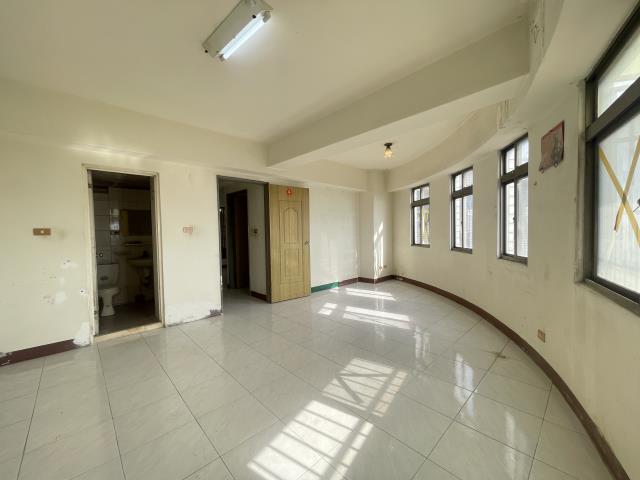 高雄岡山華廈-9