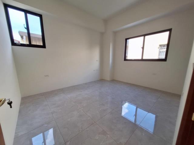 高雄茄萣透天-1