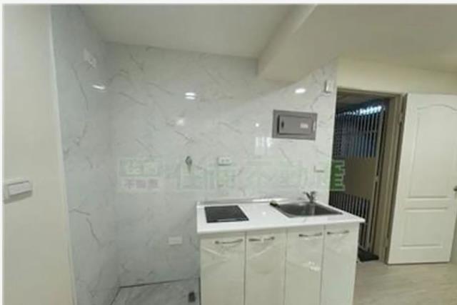 高雄鹽埕大樓-9