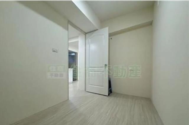 高雄鹽埕大樓-4