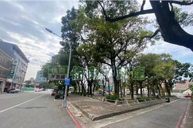 高雄左營透天-7