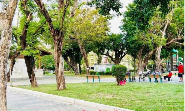 高雄鼓山透天-12