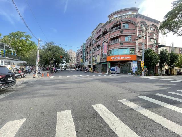 高雄岡山透天-10