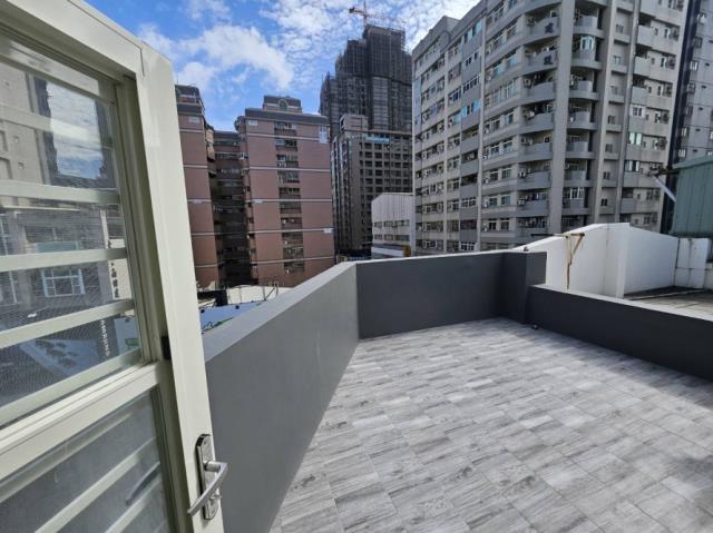 高雄鼓山透天-10