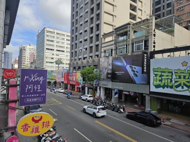 高雄鼓山透天-14