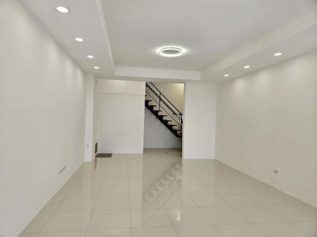 高雄鼓山透天-1