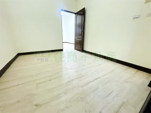 高雄小港公寓-8