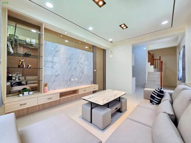 高雄前鎮透天-1