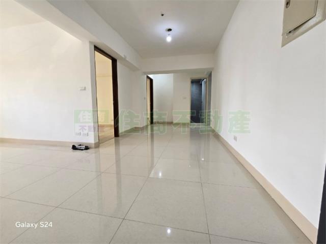 高雄新興區大樓-3