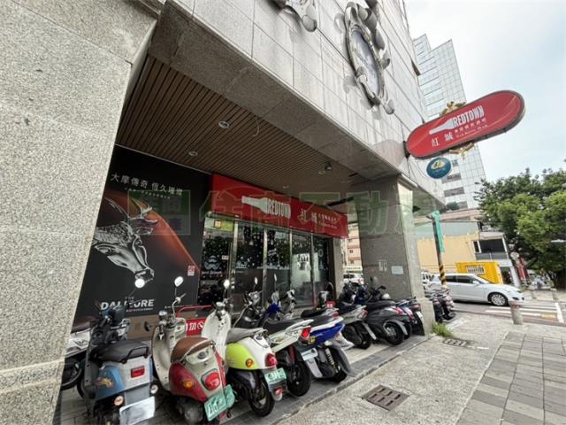 高雄新興區大樓-0