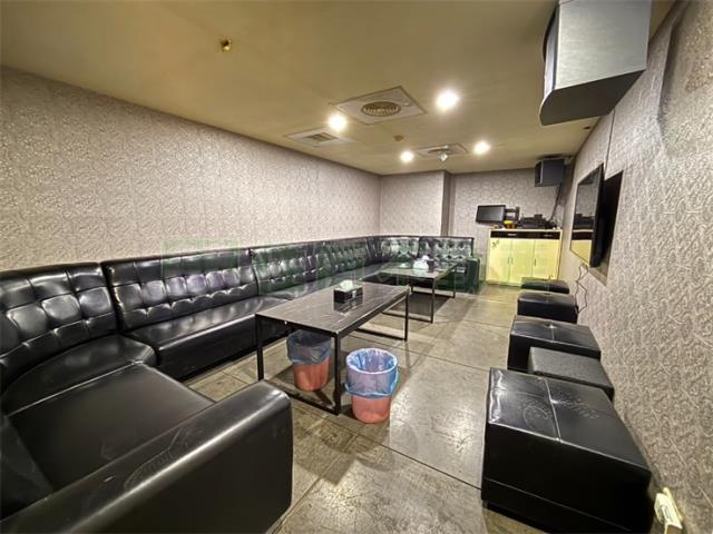 高雄新興區大樓-7