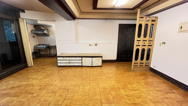 高雄鹽埕華廈-14