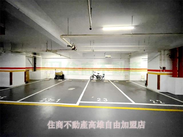 高雄三民區大樓-13