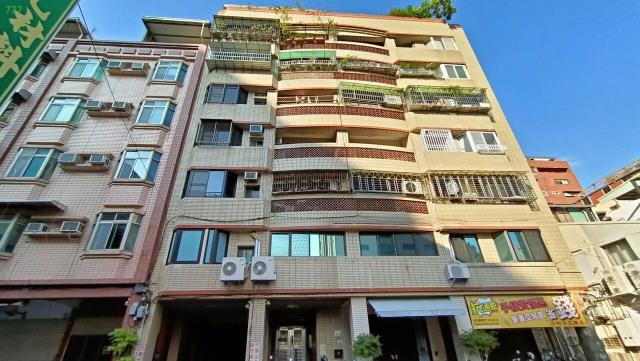 高雄前金華廈-11