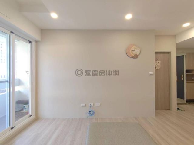 高雄新興區大樓-1