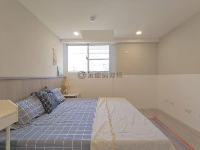 高雄新興區大樓-4