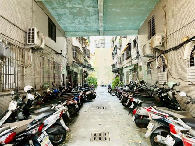 高雄小港公寓-13