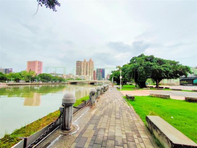 高雄鹽埕大樓-12