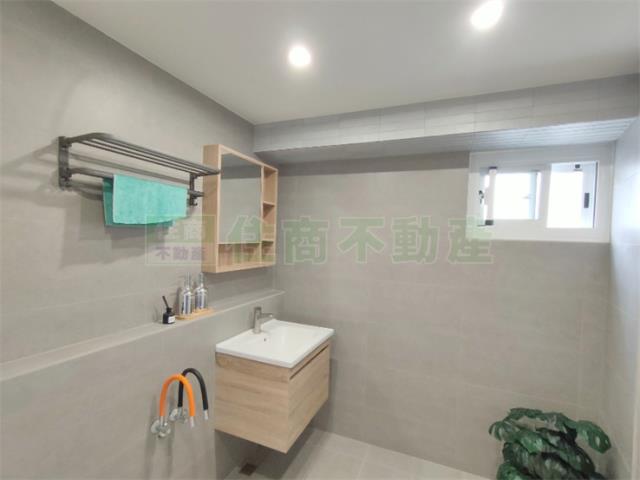 高雄鹽埕大樓-4