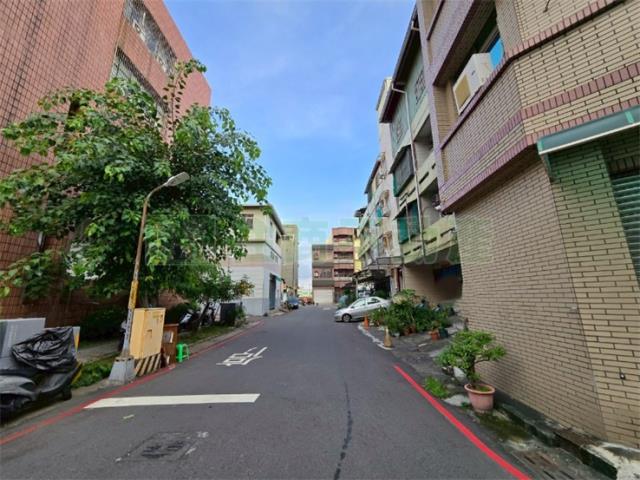 高雄前鎮透天-11