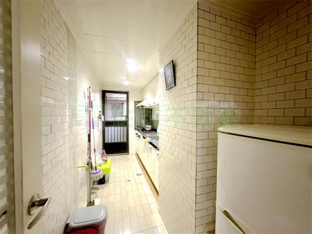 高雄新興區大樓-2