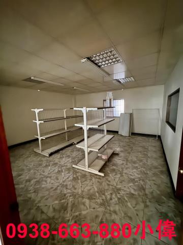 高雄左營店面-5