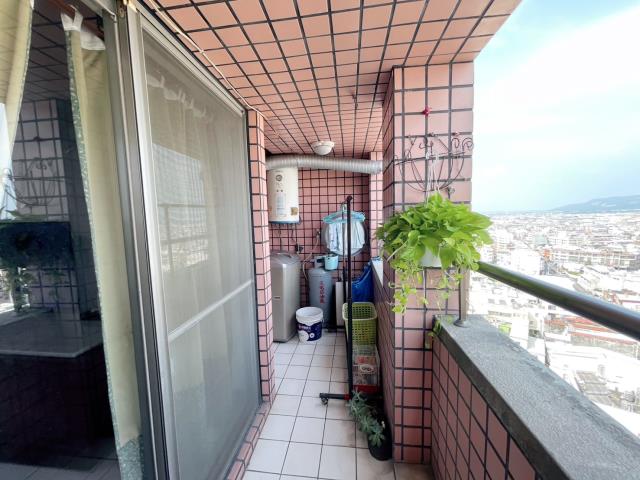 高雄岡山大樓-9