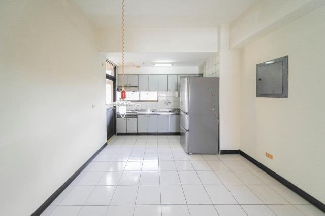 高雄三民區大樓-1