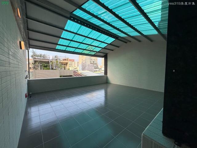 高雄新興區大樓-7