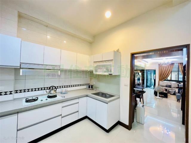 高雄鼓山透天-3