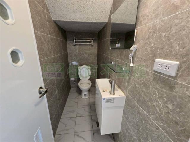 高雄小港透天-11