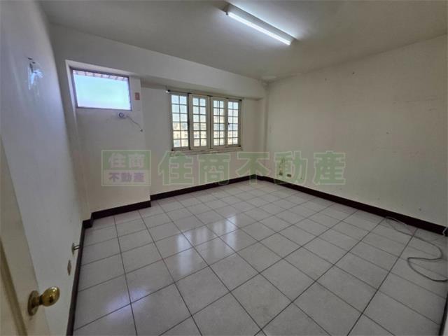 高雄小港透天-8