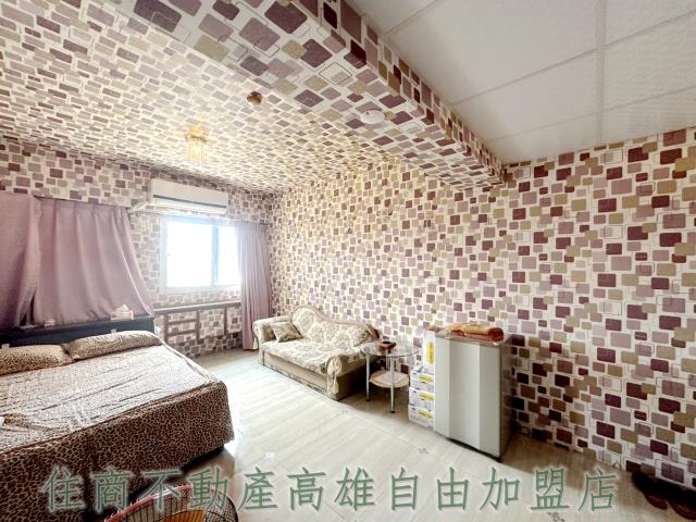 高雄新興區大樓-5