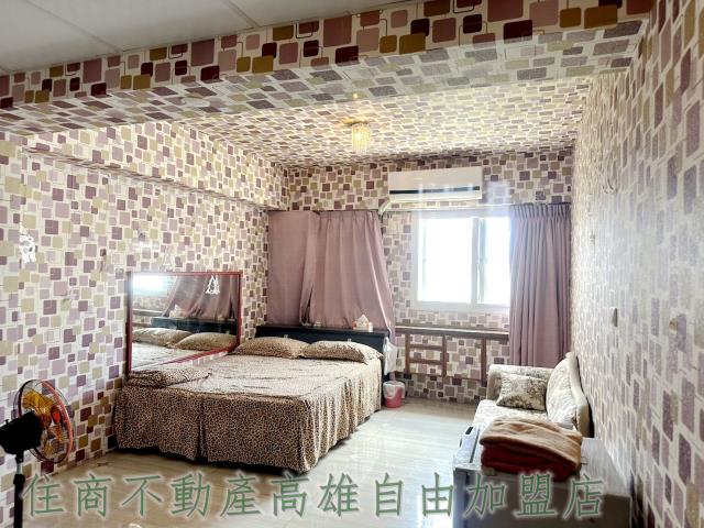 高雄新興區大樓-6