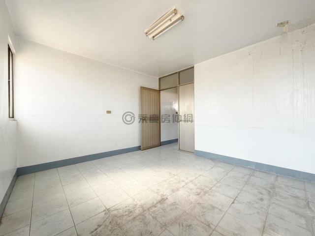 高雄苓雅透天-9