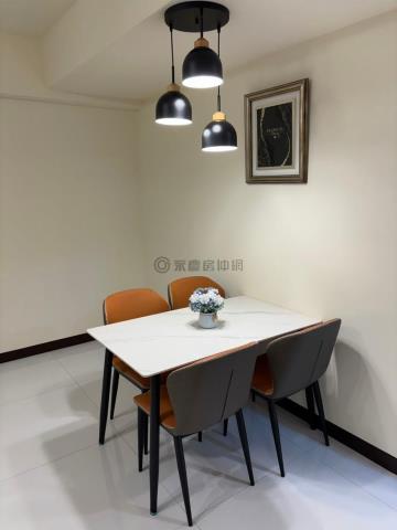 高雄新興區大樓-9