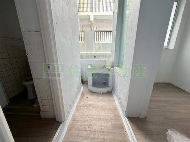 高雄鹽埕透天-11