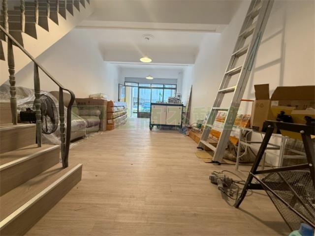 高雄鹽埕透天-1